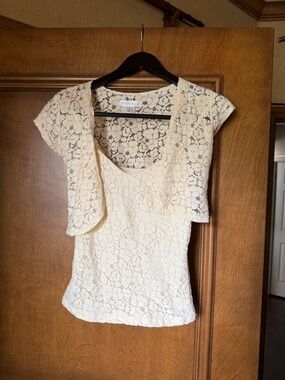 White House Black Market Cream Lace Layered Cap-Sleeve Camisole